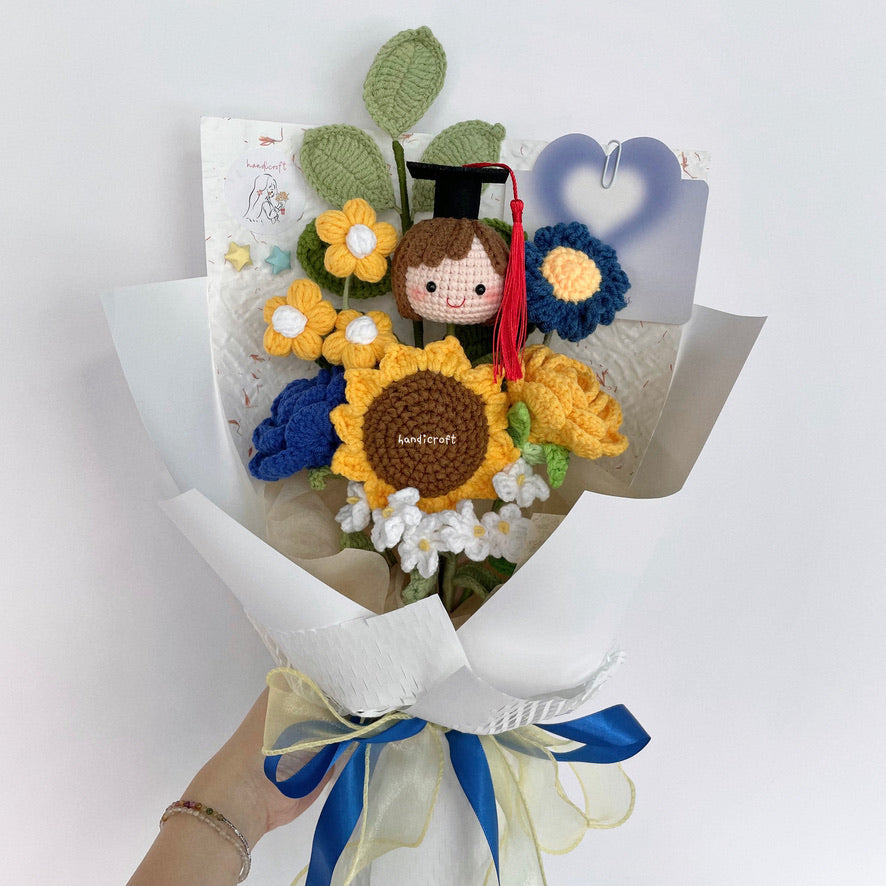 handicroft handmade crochet SIA SQ  Singapore Airlines Cabin Crew Graduation Ceremony graduation flower bouquet bloom above the clouds