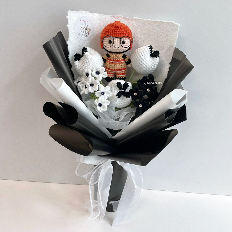 handicroft handmade crochet army soldier monochrome flower bouquet SCDF firefighter suit soldiering through time: responder