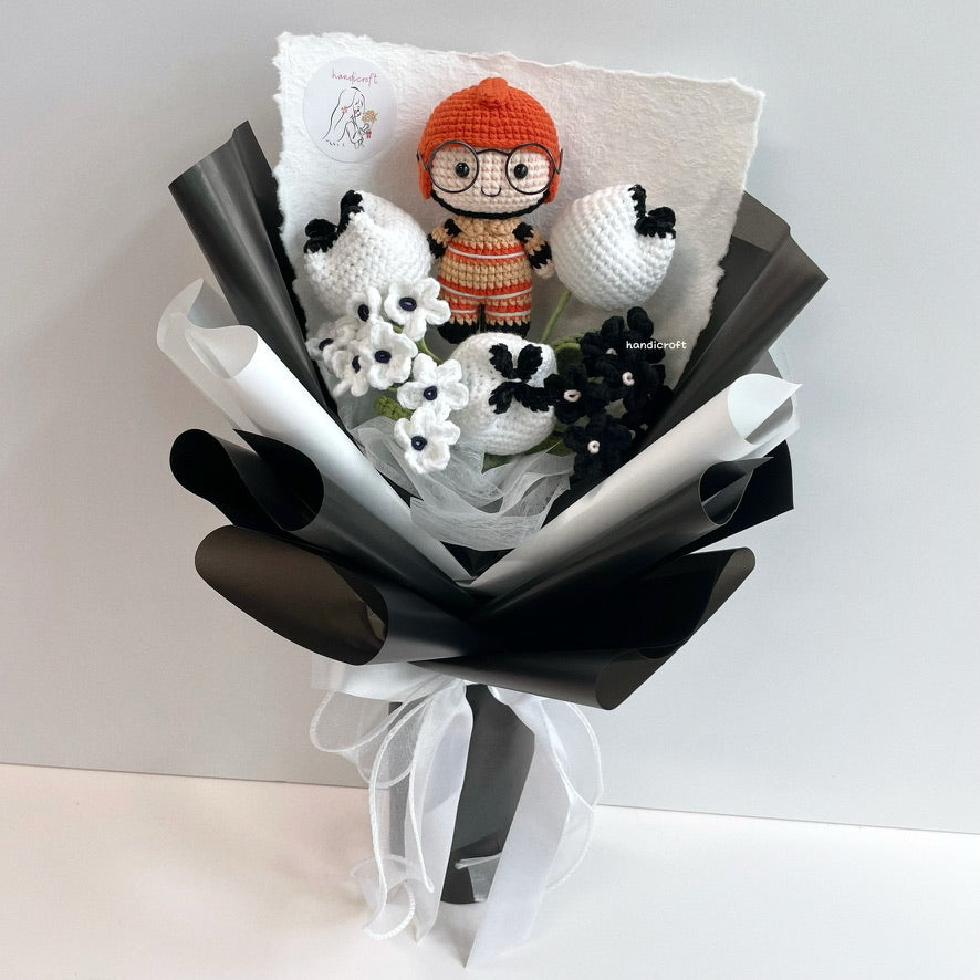 handicroft handmade crochet army soldier monochrome flower bouquet SCDF firefighter suit soldiering through time: responder