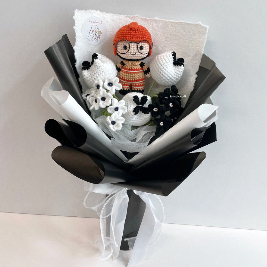 handicroft handmade crochet army soldier monochrome flower bouquet SCDF firefighter suit soldiering through time: responder