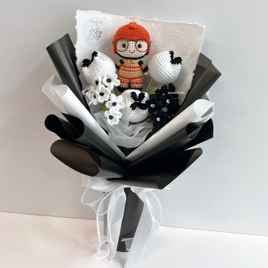 handicroft handmade crochet army soldier monochrome flower bouquet SCDF firefighter suit soldiering through time: responder