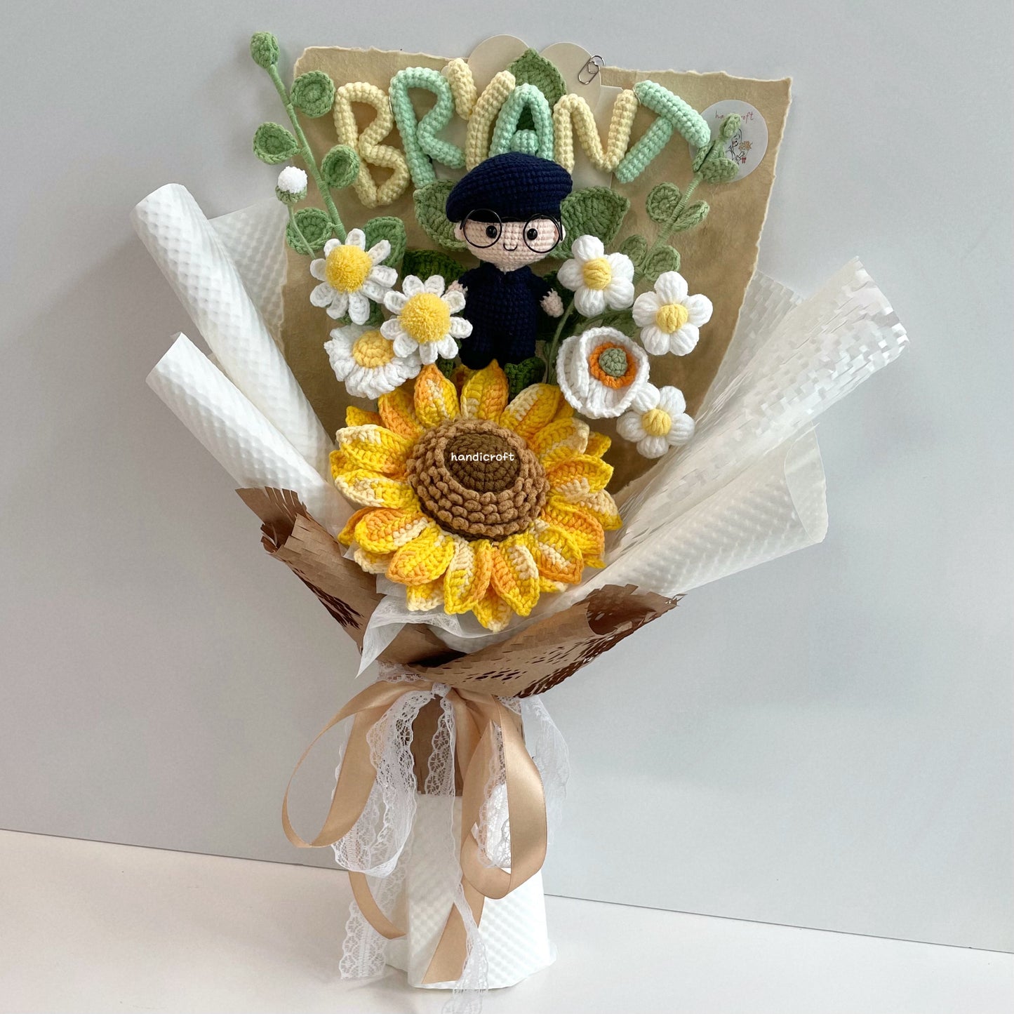 handicroft handmade crochet army soldier series SCDF SPF flower bouquet sunshine in courage