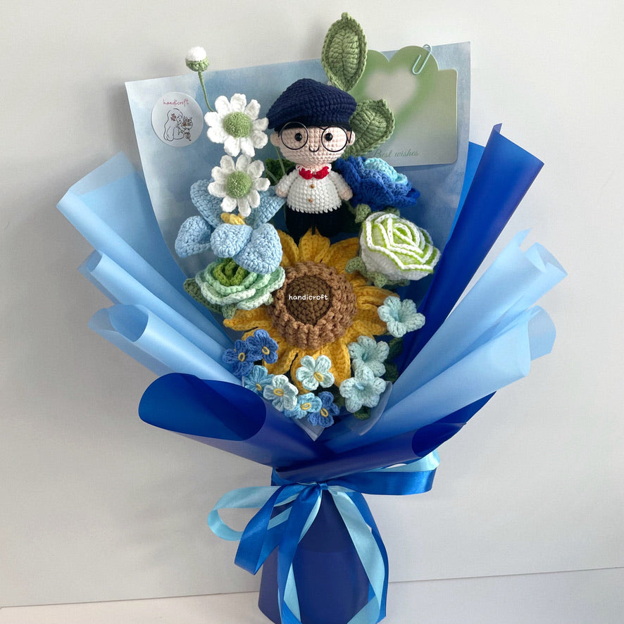 handicroft handmade crochet army soldier series flower bouquet ORD beyond the beret navy blue beret