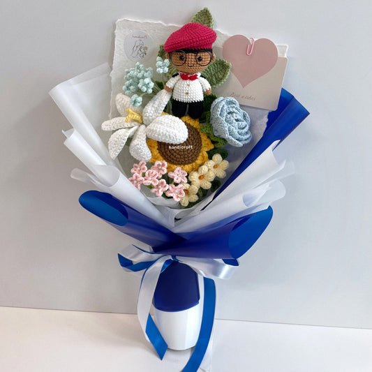 handicroft handmade crochet army soldier series flower bouquet ORD pastel oath of purpose skin shade #2 red beret