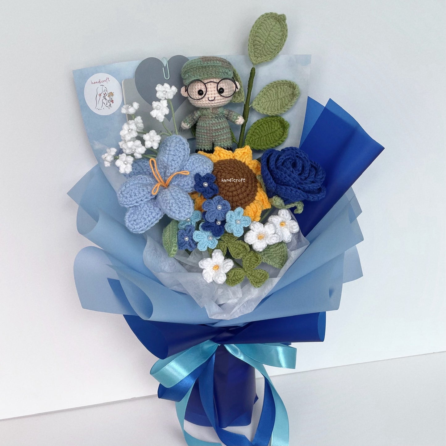 handicroft handmade crochet army soldier series flower bouquet POP blooming in duty blue