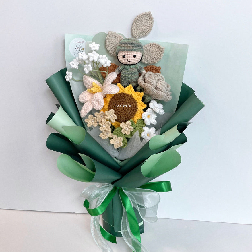 handicroft handmade crochet army soldier series flower bouquet POP blooming in duty milk tea flowers green wrapping