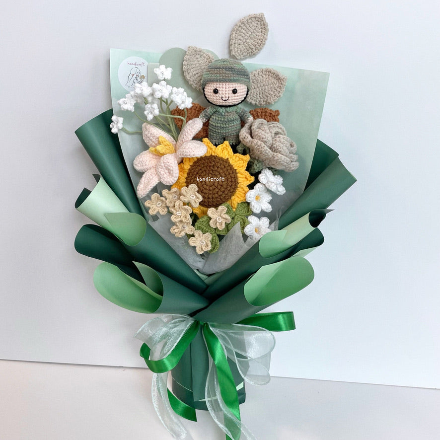 handicroft handmade crochet army soldier series flower bouquet POP blooming in duty milk tea flowers green wrapping