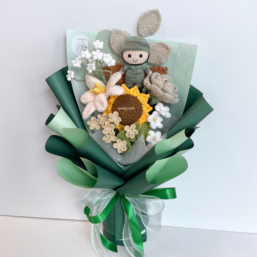 handicroft handmade crochet army soldier series flower bouquet POP blooming in duty milk tea flowers green wrapping