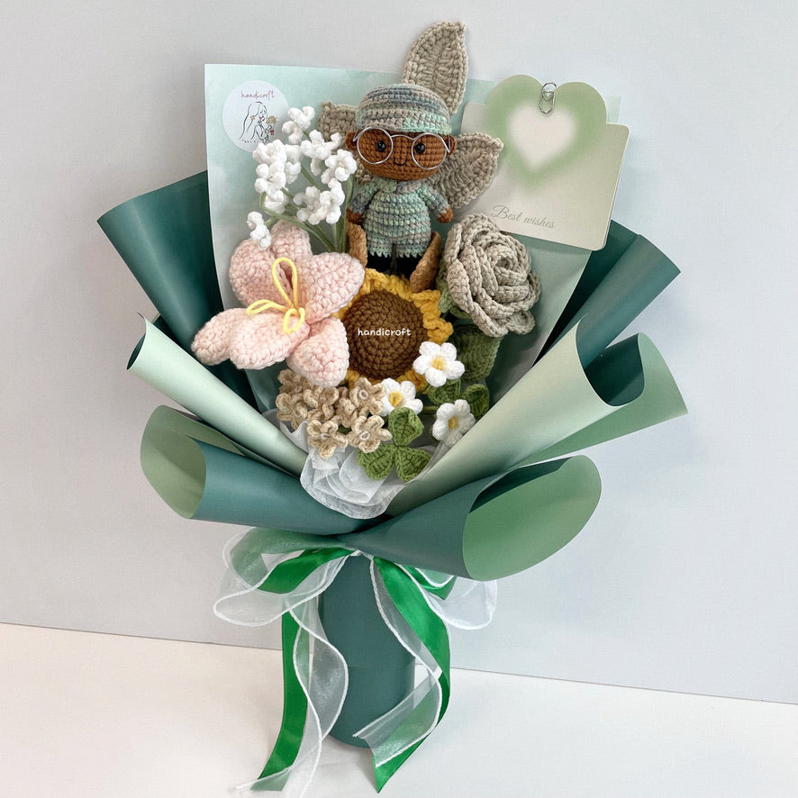 handicroft handmade crochet army soldier series flower bouquet POP blooming in duty skin shade #3 milk tea flowers green wrapping