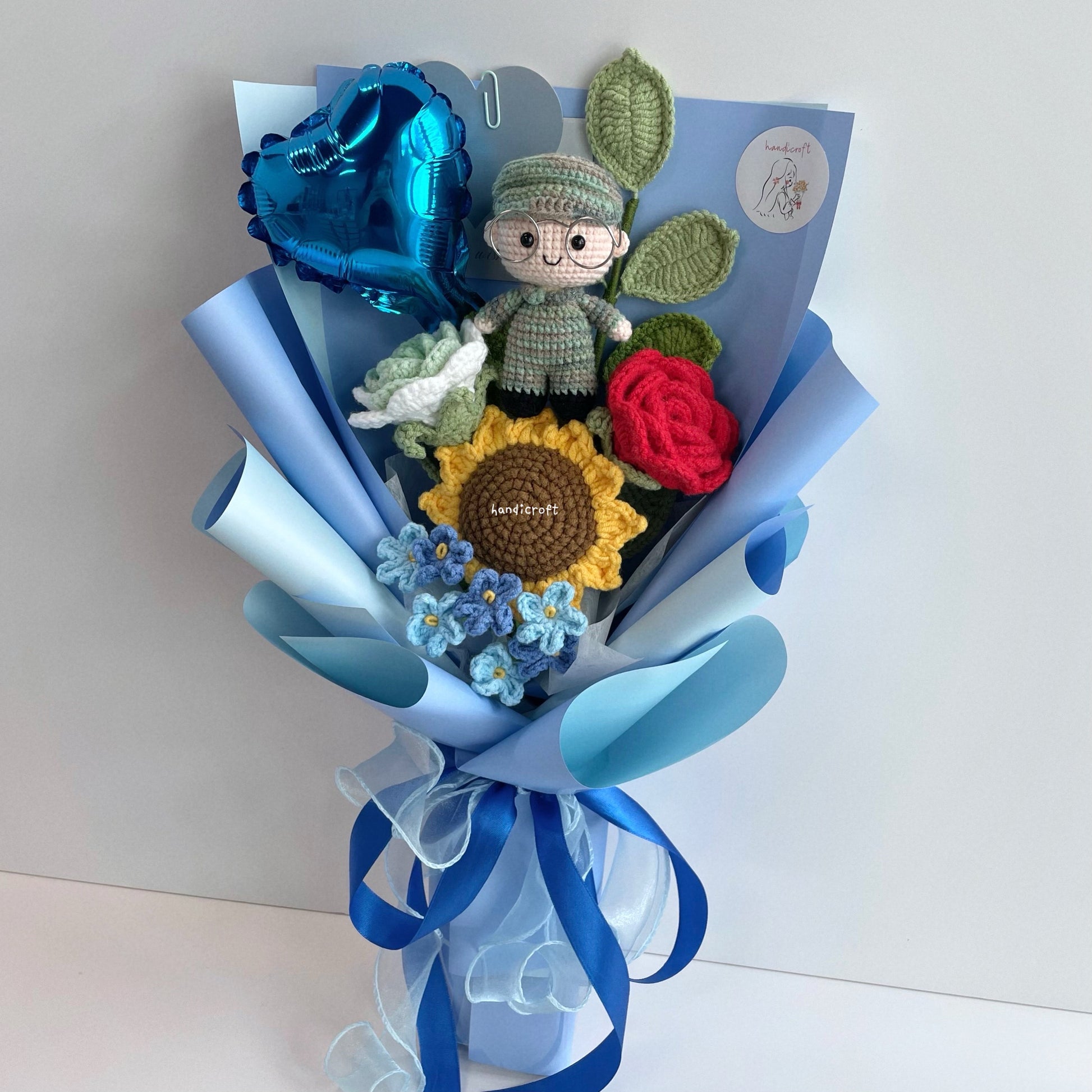 handicroft handmade crochet army soldier series flower bouquet POP honour in bloom blue