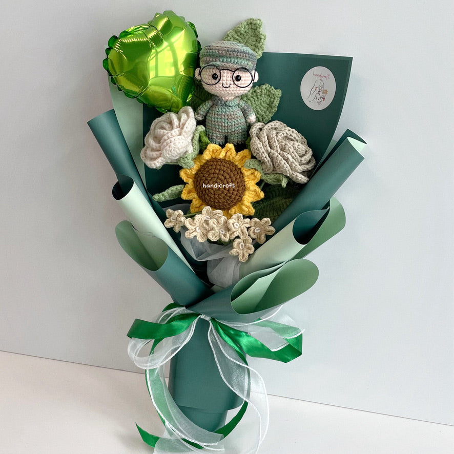 handicroft handmade crochet army soldier series flower bouquet POP honour in bloom milk tea flowers green wrapping