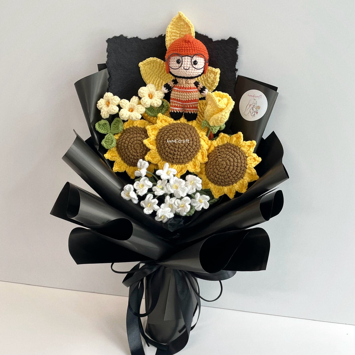 handicroft handmade crochet army soldier series sunflower flower bouquet SCDF firefighter suit sunflower platoon flame black wrapping