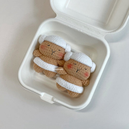 handicroft handmade crochet bath time capybara amigurumi keychain