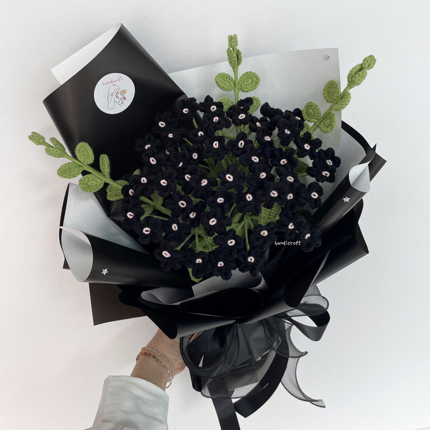 handicroft handmade crochet black forget-me-not flower bouquet midnight memory