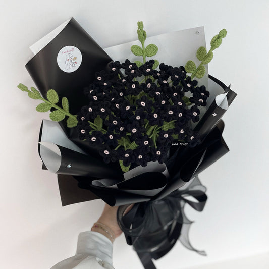 handicroft handmade crochet black forget-me-not flower bouquet midnight memory