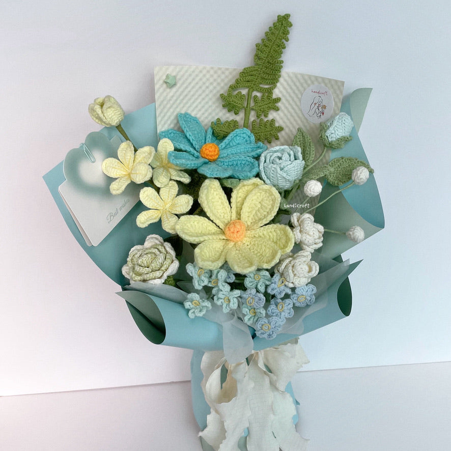 handicroft handmade crochet blue & green flower bouquet wind & bloom