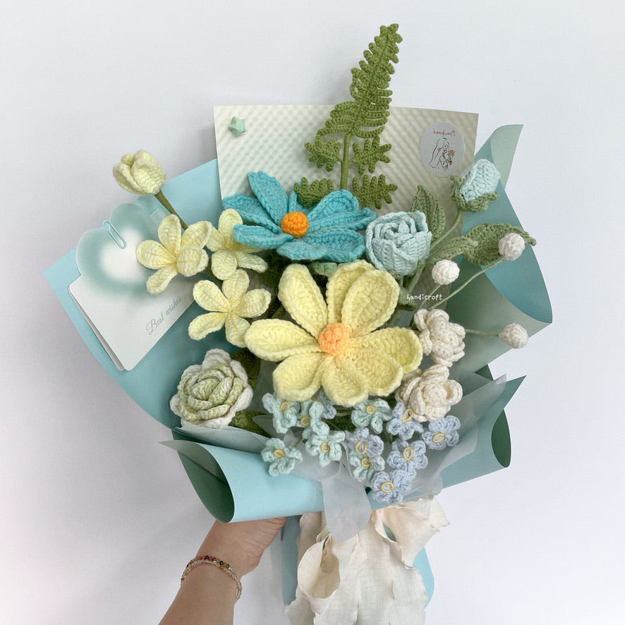 handicroft handmade crochet blue & green flower bouquet wind & bloom