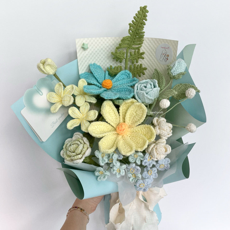 handicroft handmade crochet blue & green flower bouquet wind & bloom