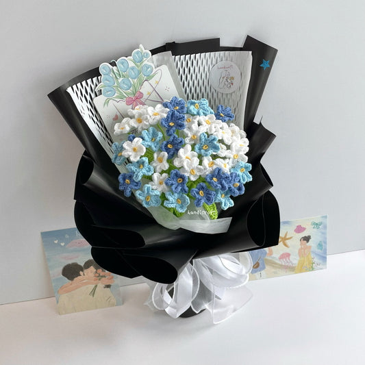 handicroft handmade crochet blue & white forget-me-not flower bouquet mini moments black wrapping