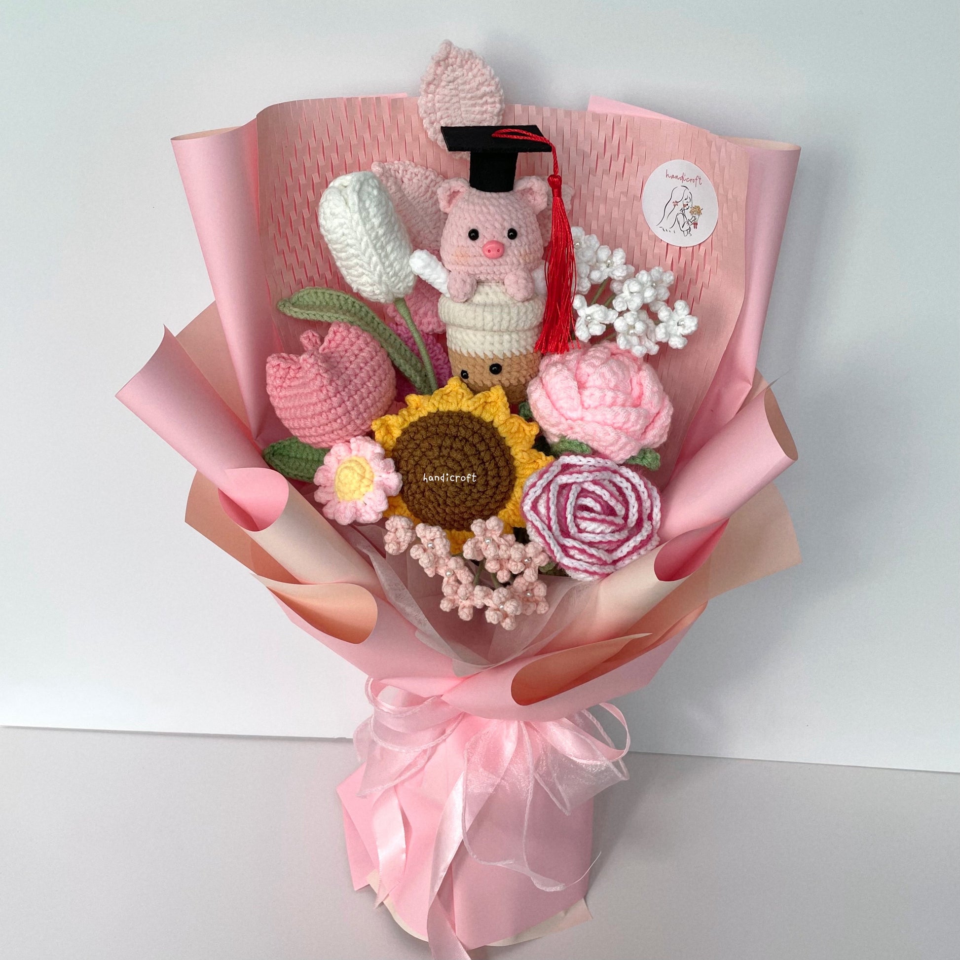 handicroft handmade crochet bubble tea pig flower bouquet piggy's pearls & petals