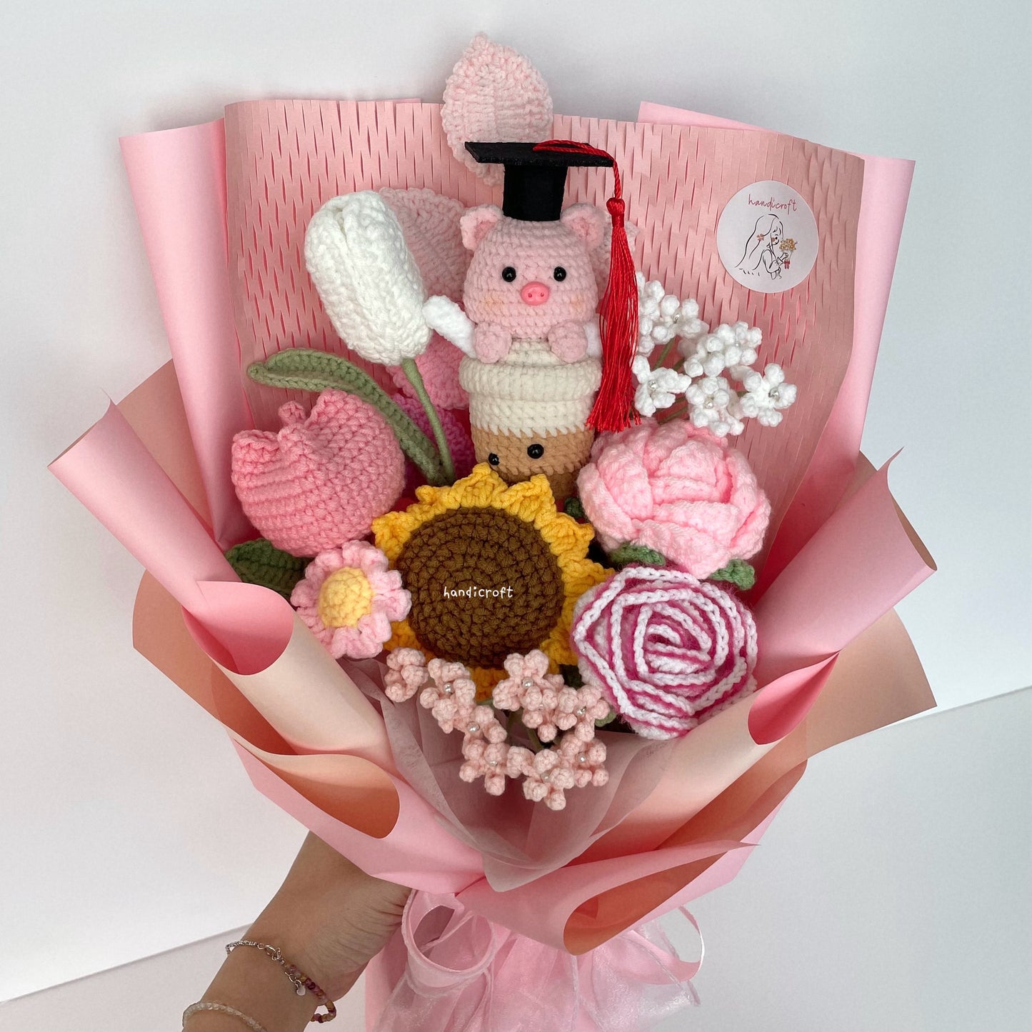 handicroft handmade crochet bubble tea pig flower bouquet piggy's pearls & petals