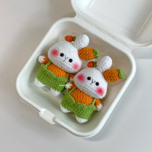 handicroft handmade crochet carrot rabbit bunny amigurumi keychain
