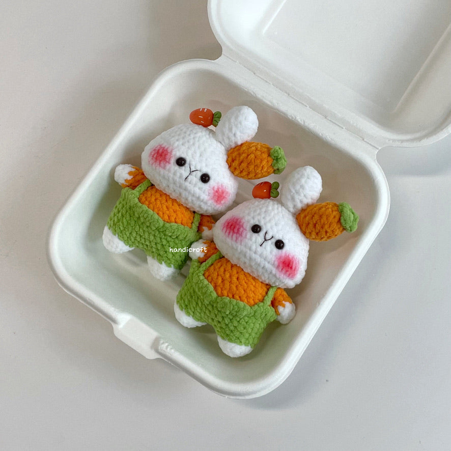 handicroft handmade crochet carrot rabbit bunny amigurumi keychain