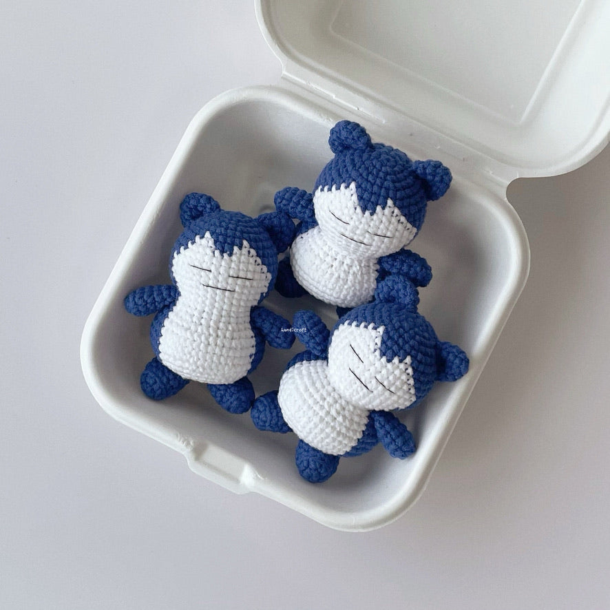 handicroft handmade crochet character amigurumi keychain dreamy dozer