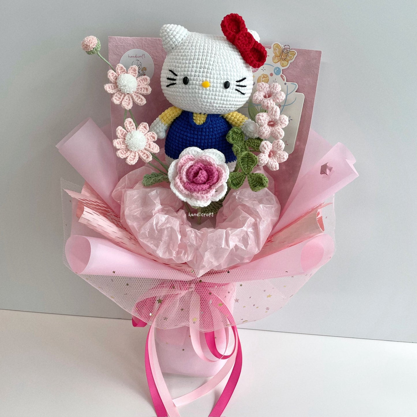 handicroft handmade crochet chubby kitty flower bouquet sweet bow spring dark blue red bow pink