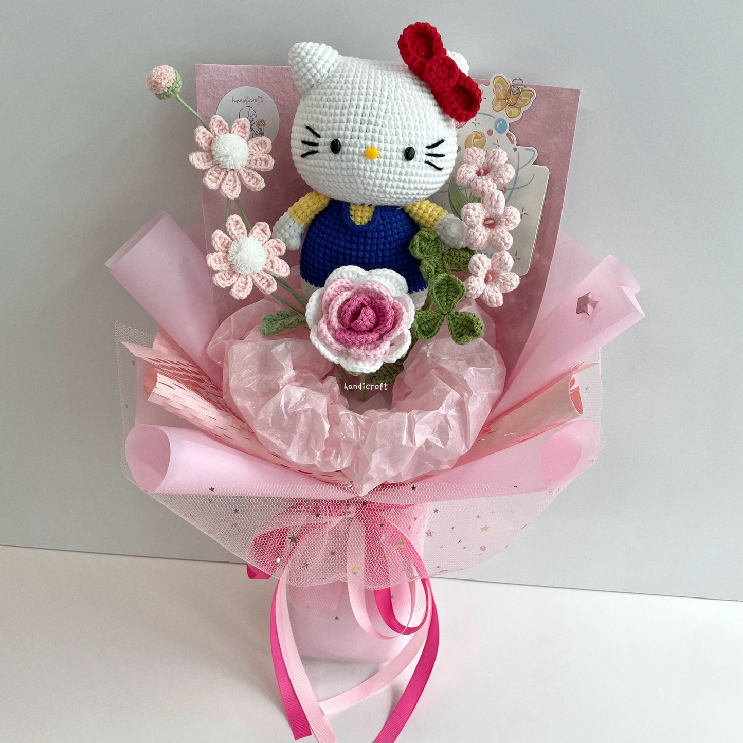 handicroft handmade crochet chubby kitty flower bouquet sweet bow spring dark blue red bow pink