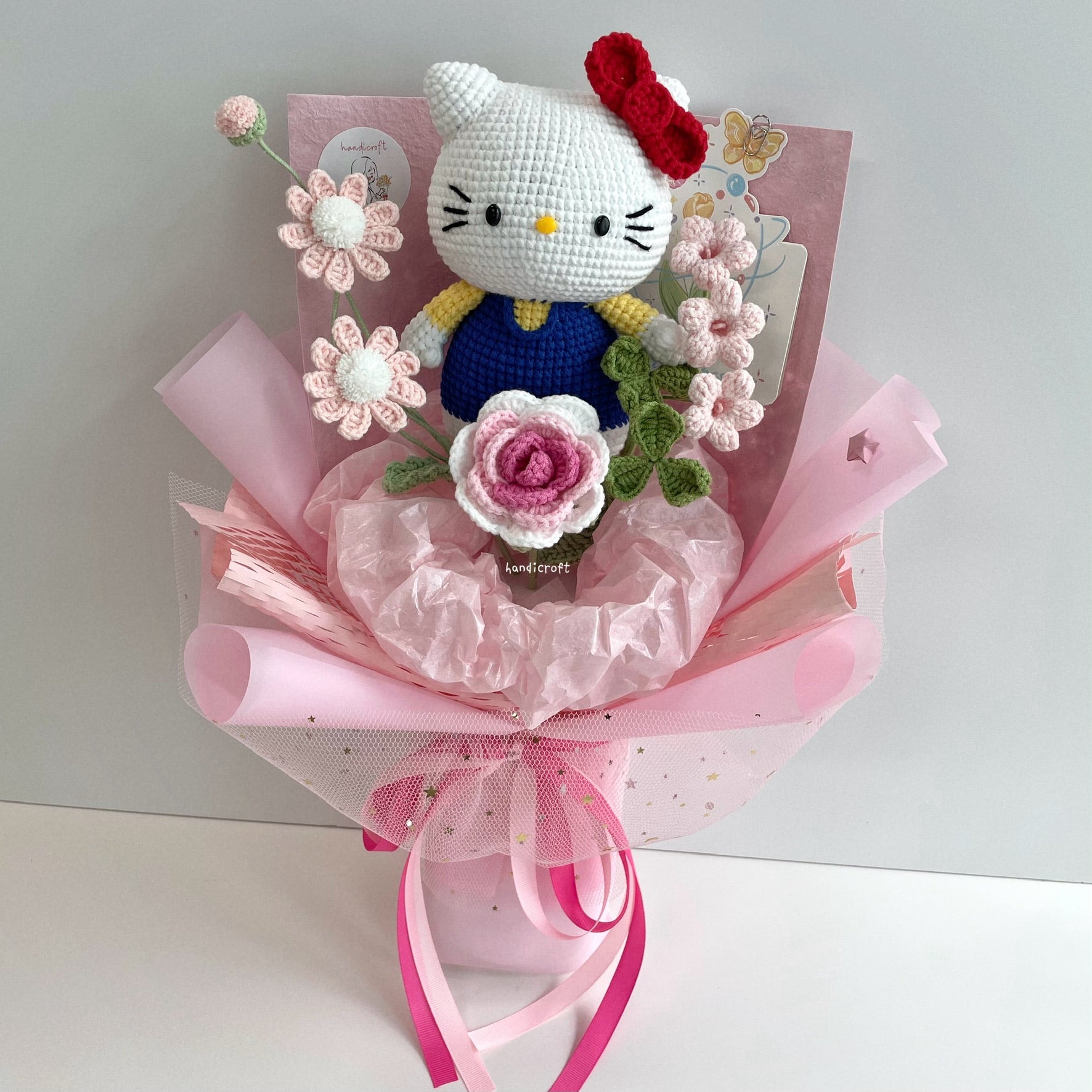 handicroft handmade crochet chubby kitty flower bouquet sweet bow spring dark blue red bow pink