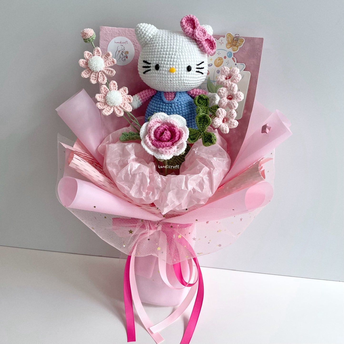 handicroft handmade crochet chubby kitty flower bouquet sweet bow spring light blue pink bow pink