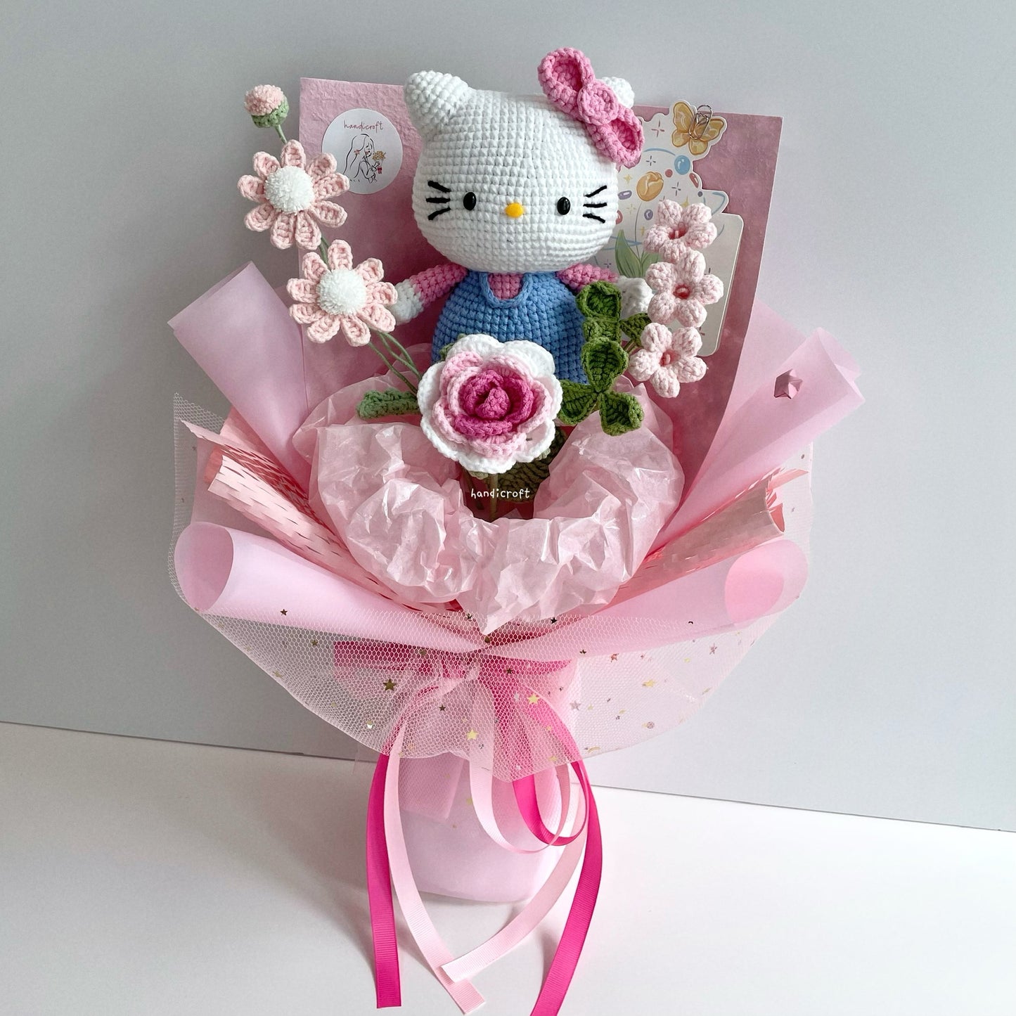 handicroft handmade crochet chubby kitty flower bouquet sweet bow spring light blue pink bow pink