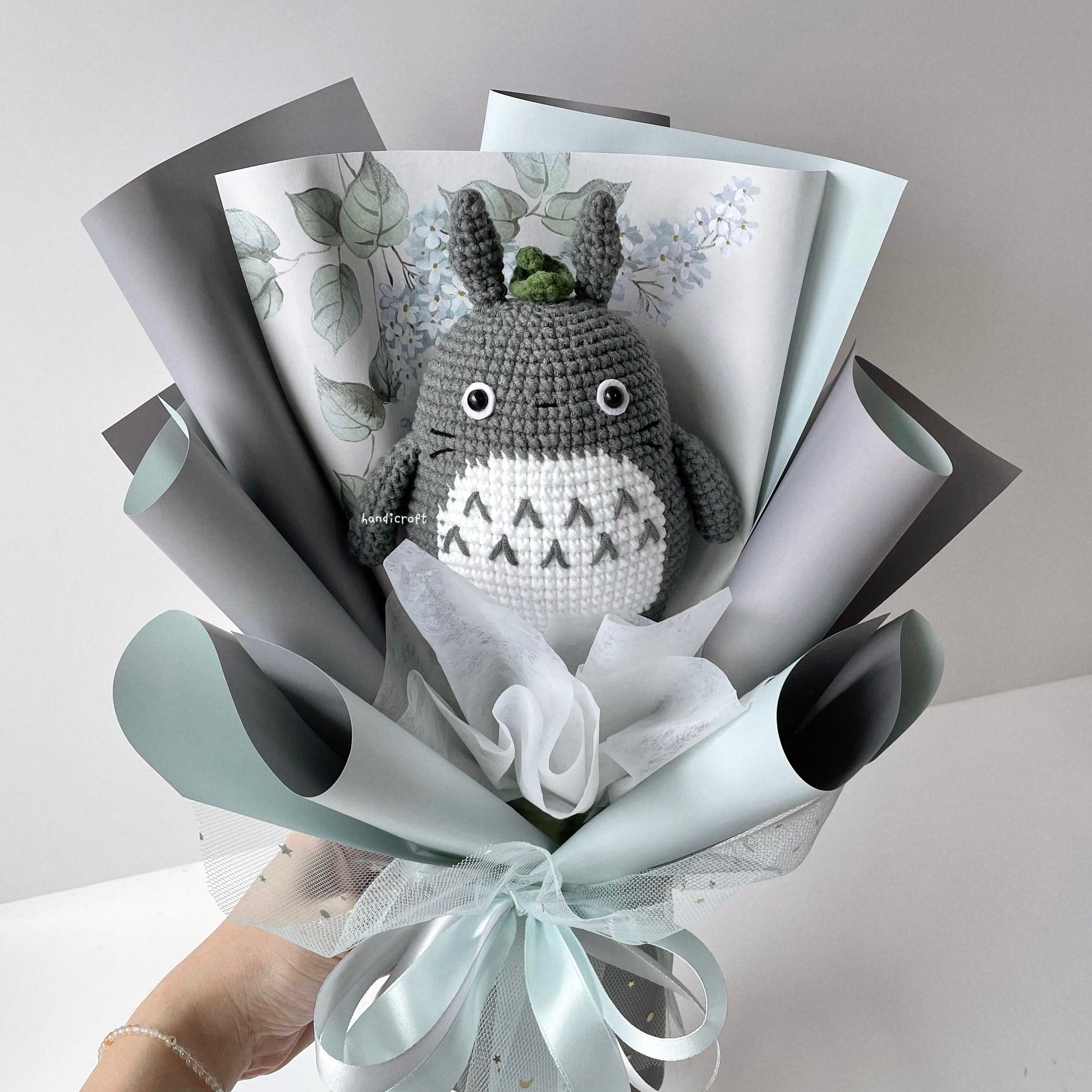 handicroft handmade crochet chubby studio ghibli totoro flower bouquet