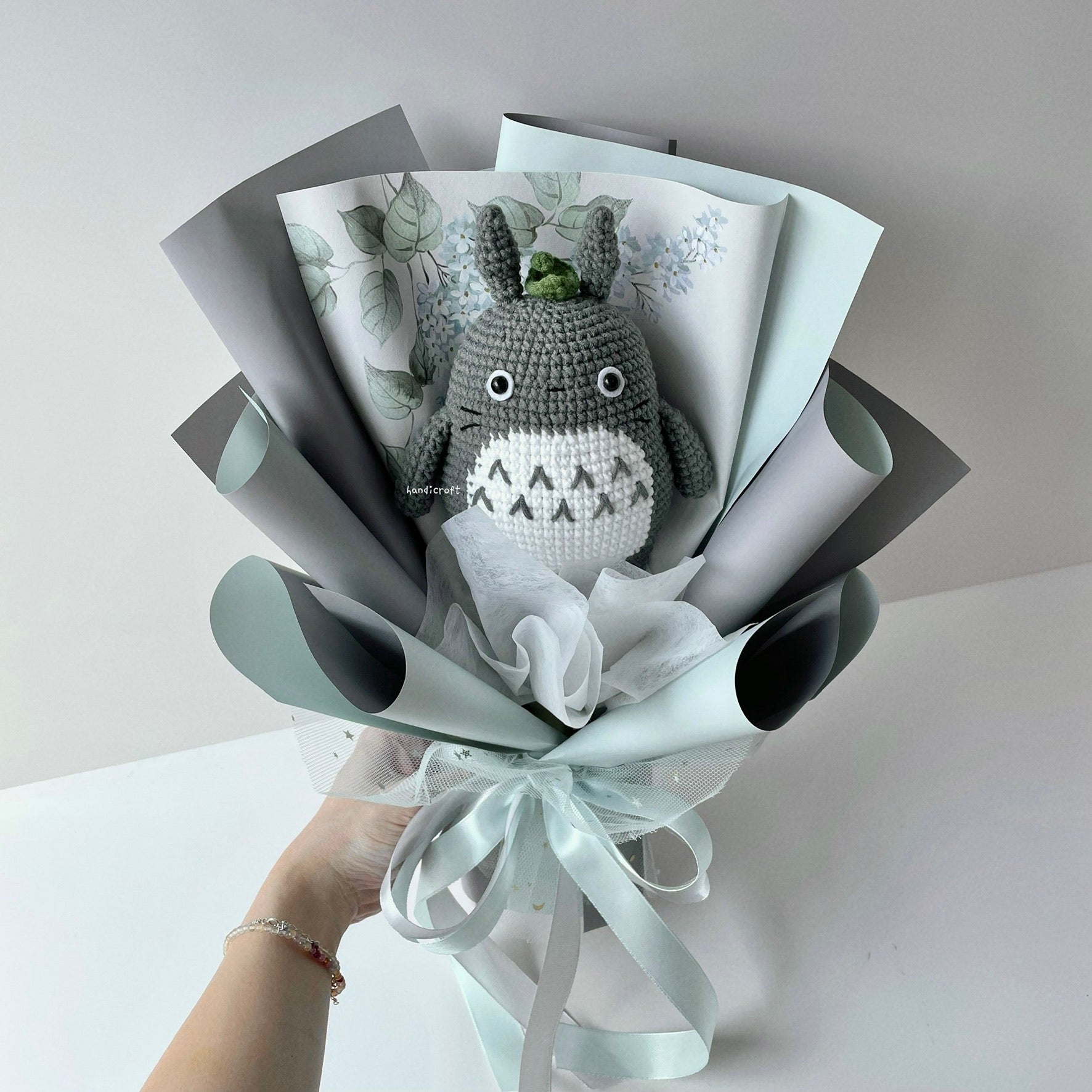 handicroft handmade crochet chubby studio ghibli totoro flower bouquet