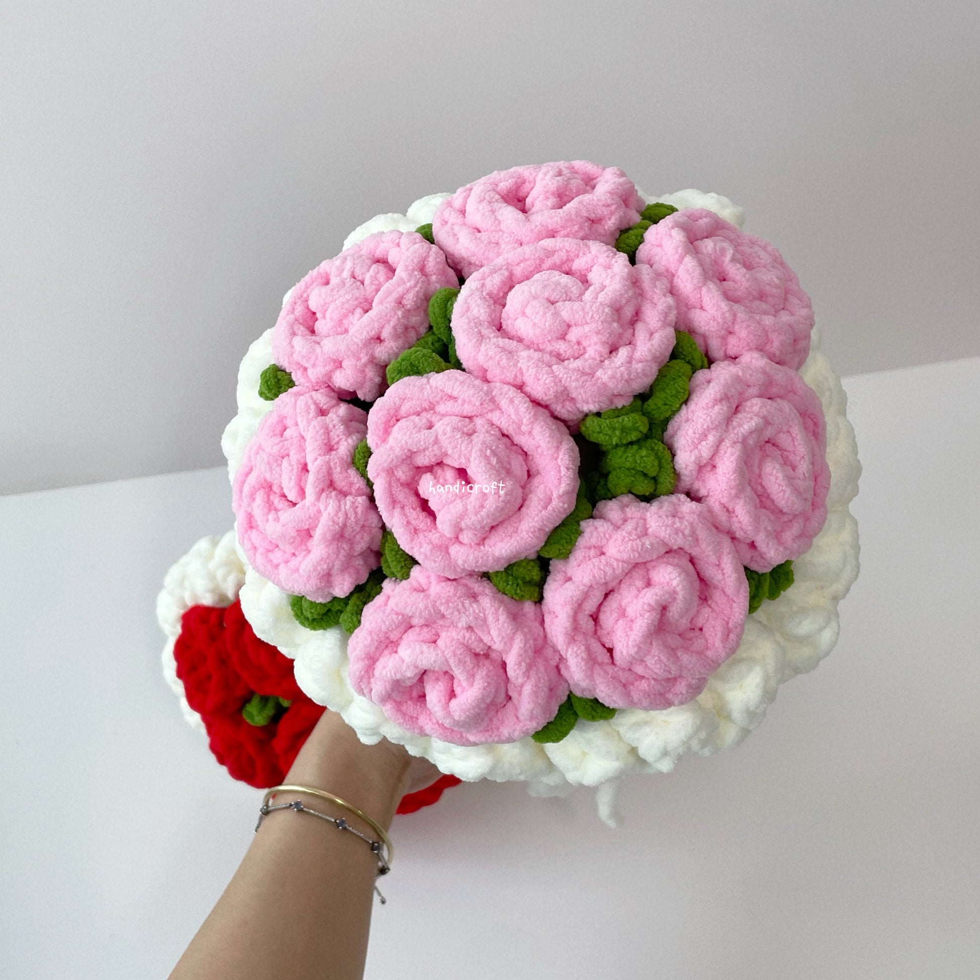 handicroft handmade crochet chunky flower bouquet chunky charm rose pink