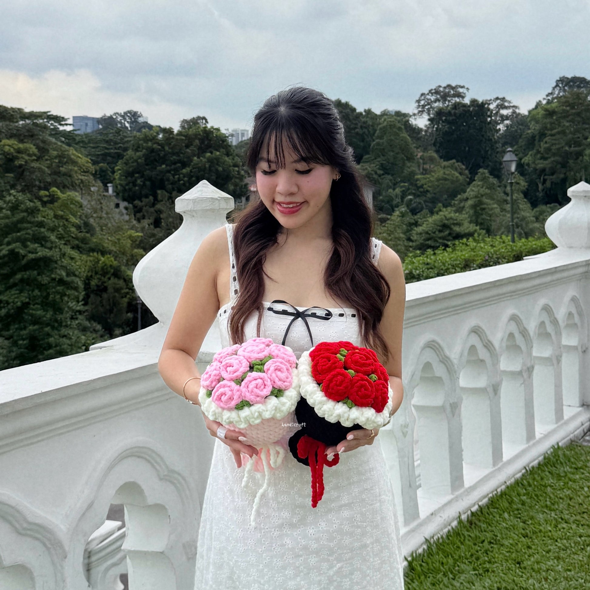 handicroft handmade crochet chunky flower bouquet chunky charm rose pink black photoshoot