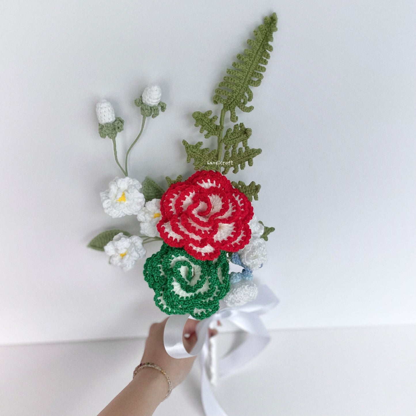 handicroft handmade crochet flower bouquet sparkle & bloom