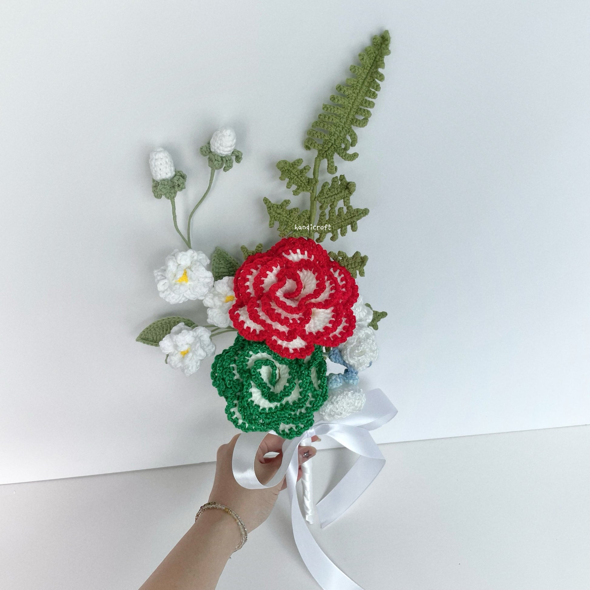 handicroft handmade crochet flower bouquet sparkle & bloom