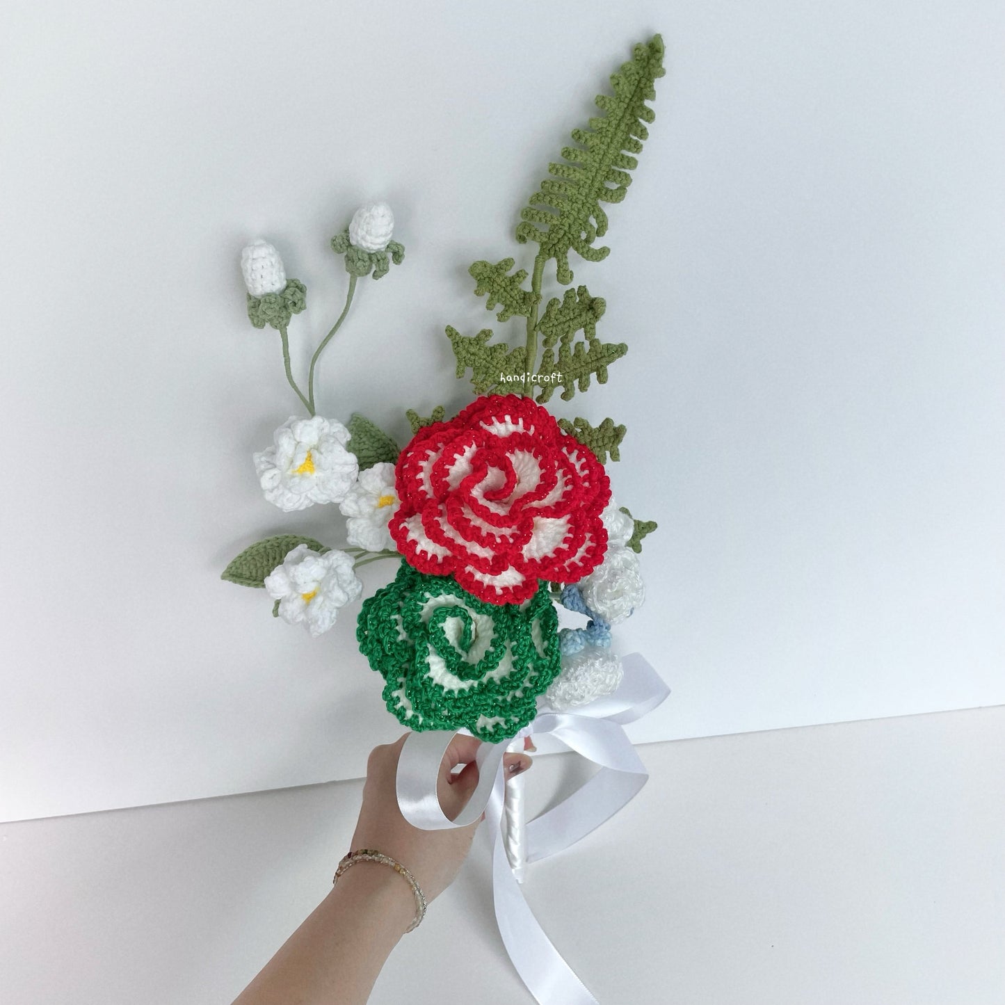 handicroft handmade crochet flower bouquet sparkle & bloom