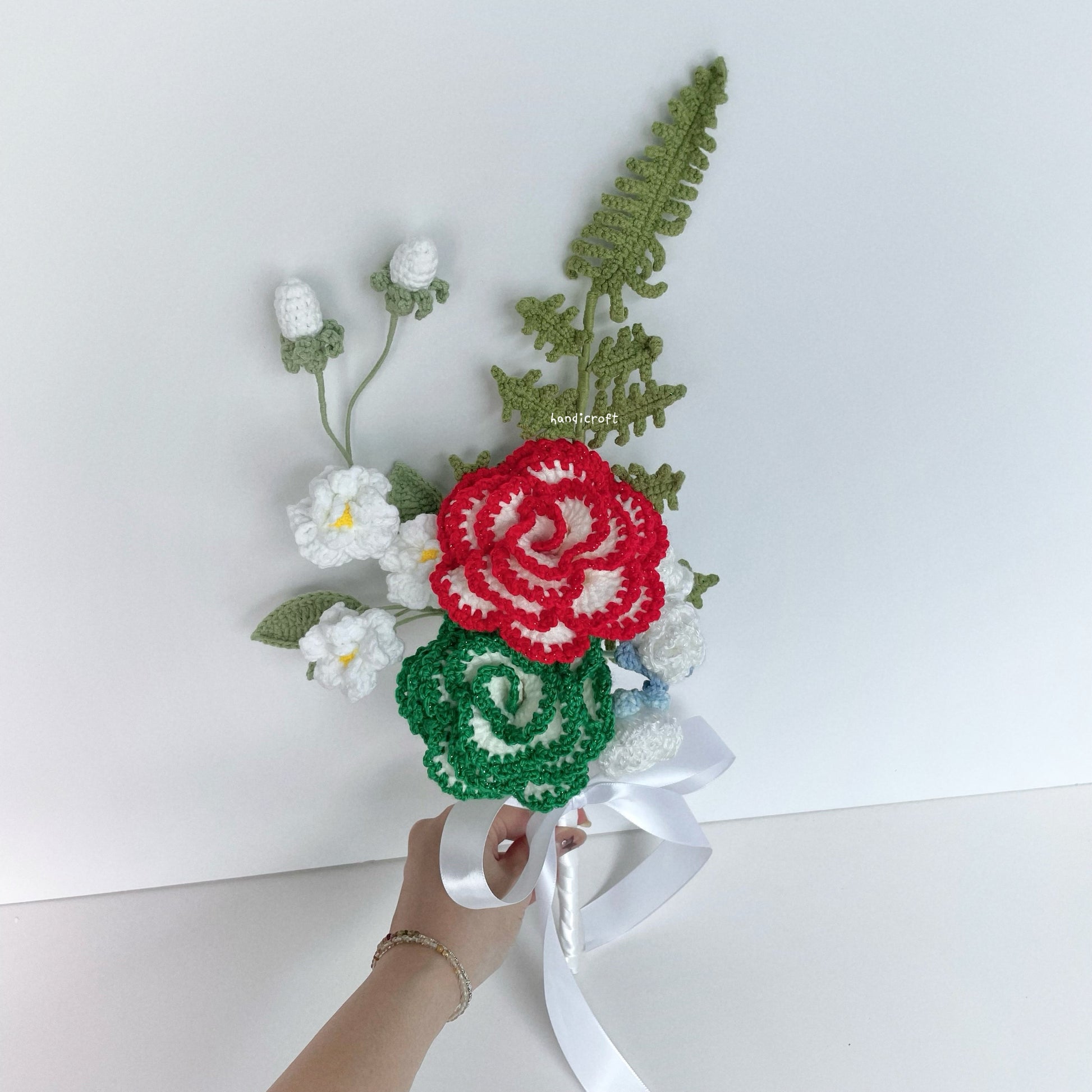 handicroft handmade crochet flower bouquet sparkle & bloom