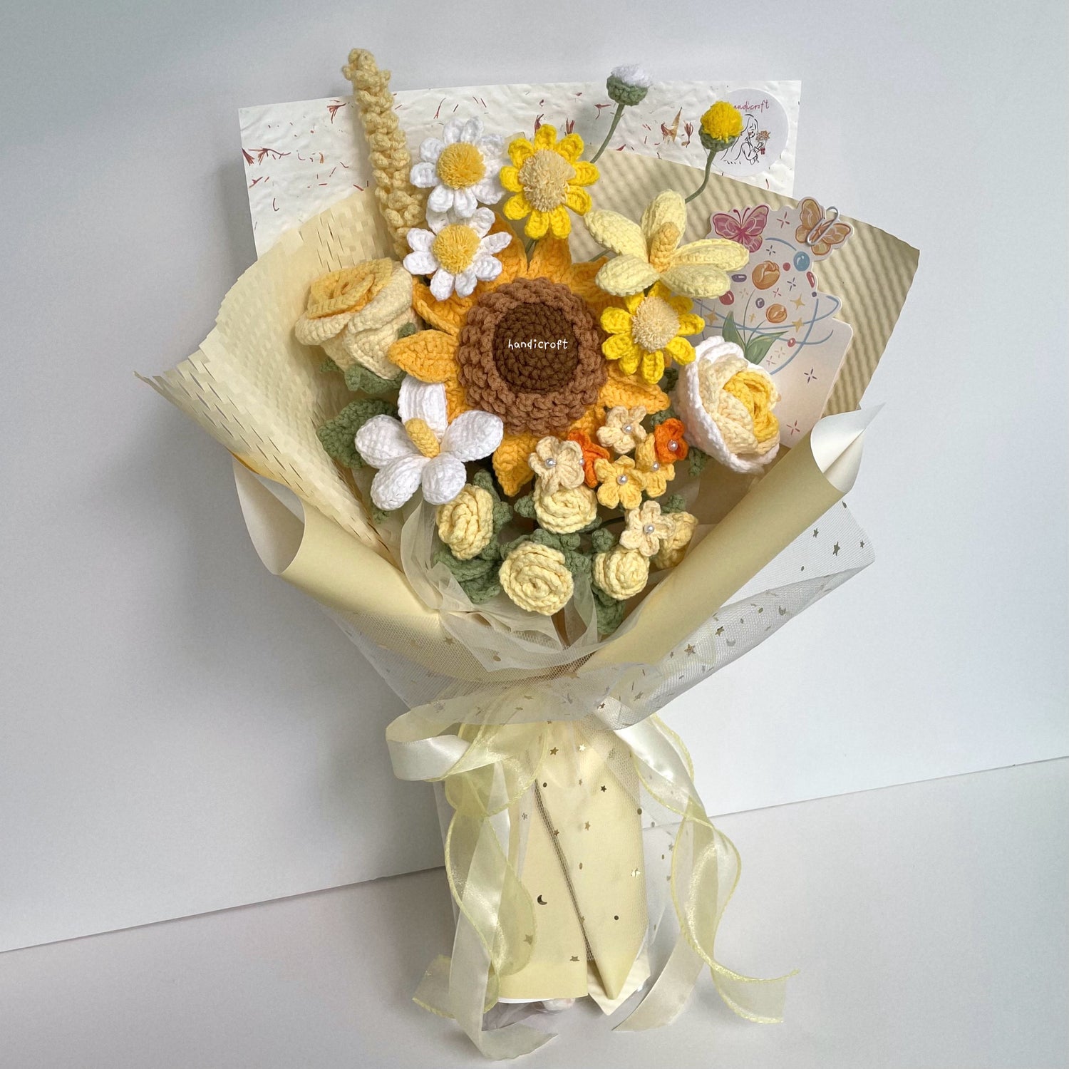 handicroft handmade crochet flower bouquet summer's letter 3 colours yellow