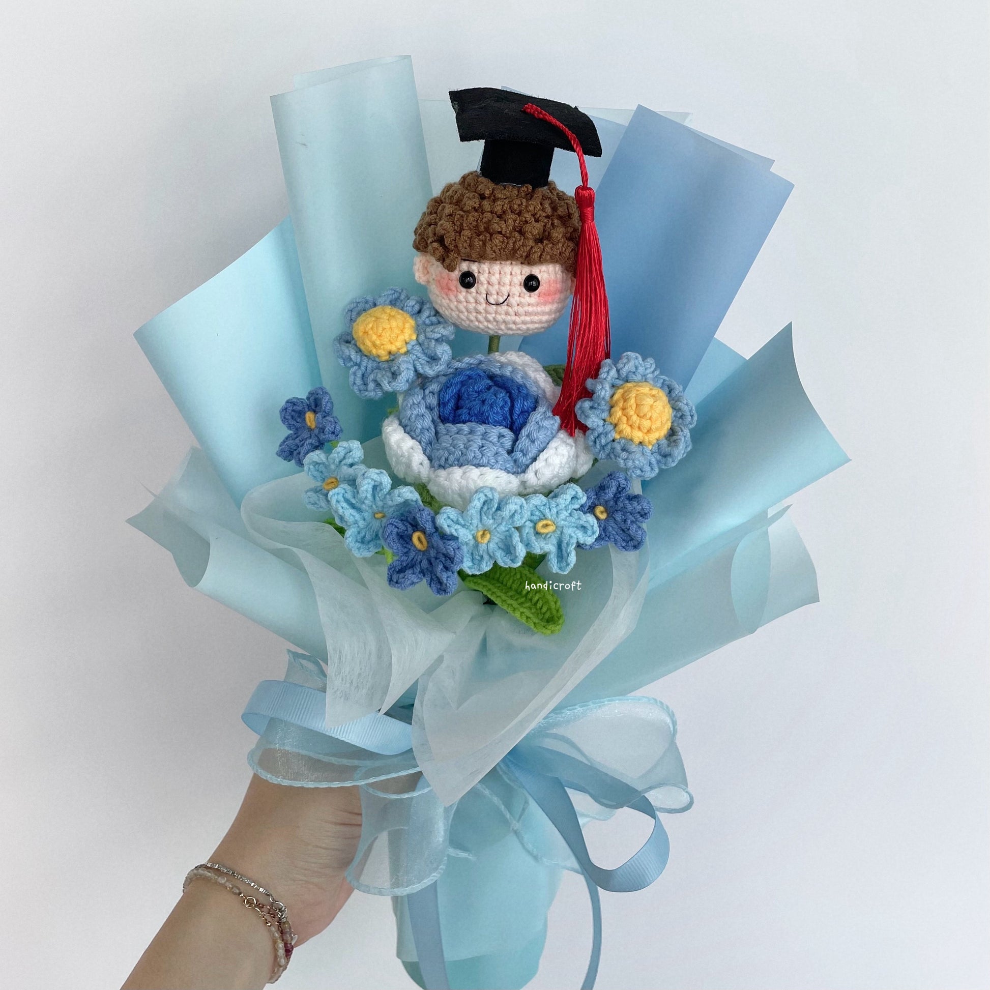 handicroft handmade crochet graduation flower bouquet mini milestone