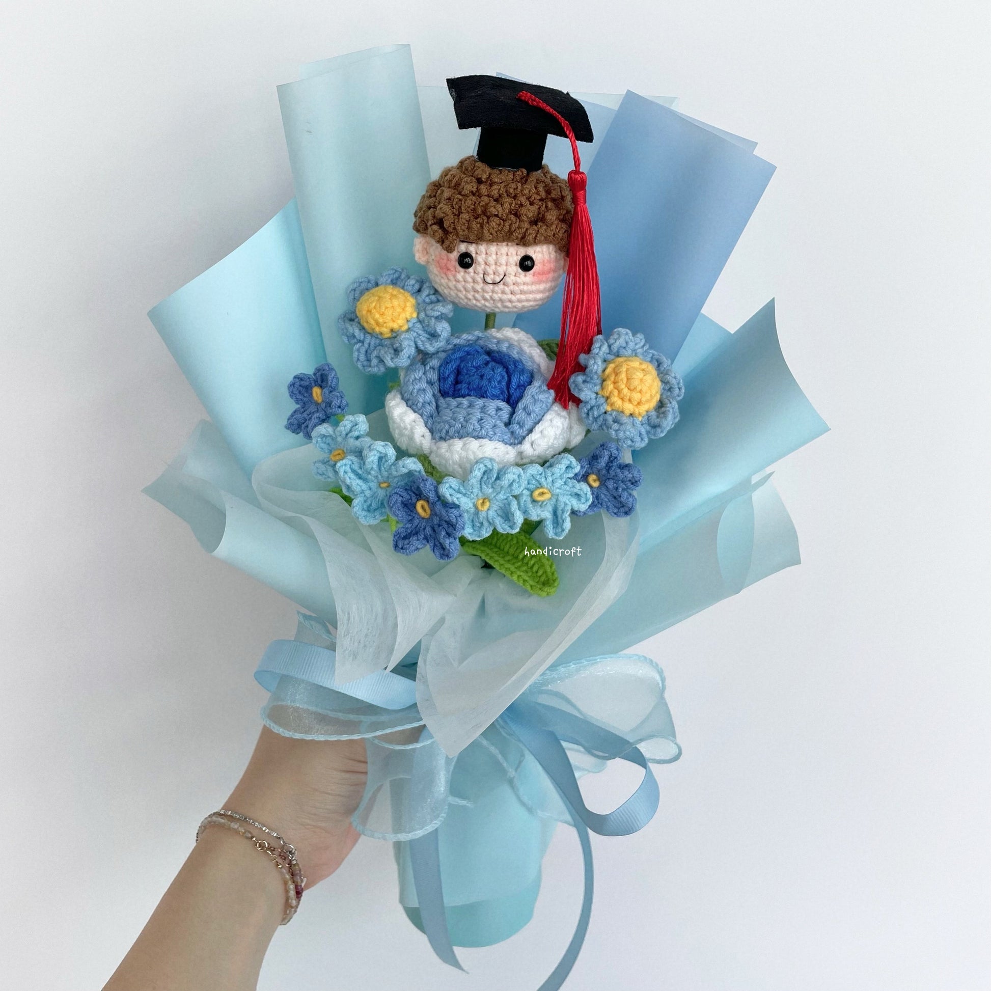 handicroft handmade crochet graduation flower bouquet mini milestone