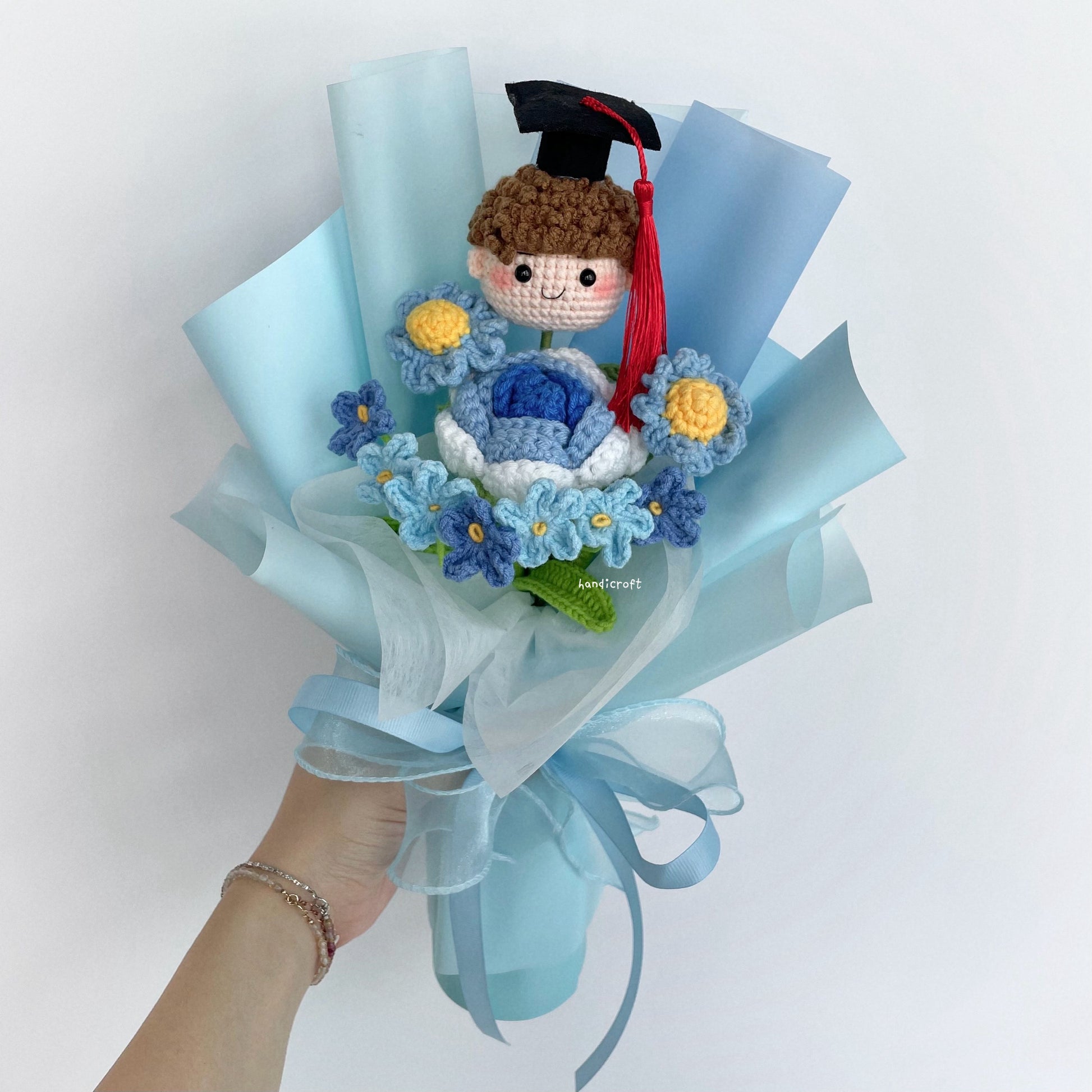 handicroft handmade crochet graduation flower bouquet mini milestone