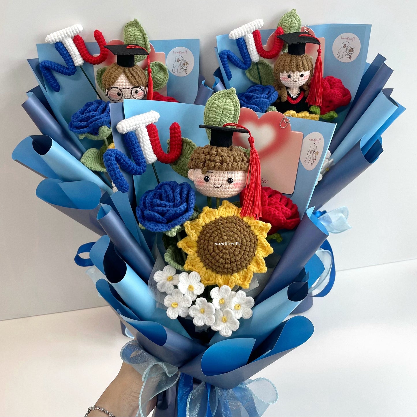 handicroft handmade crochet graduation special flower bouquet NTU special blooms NTU colour theme