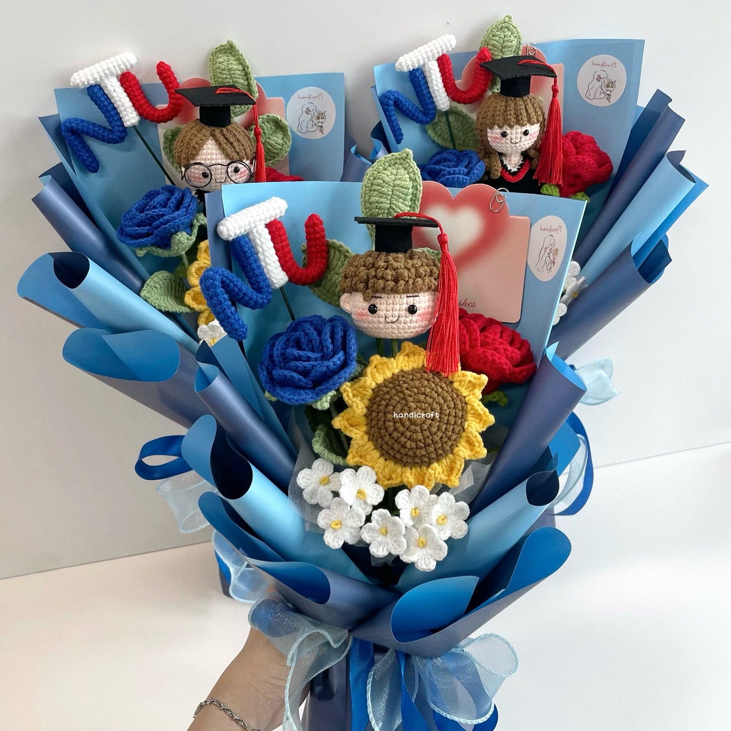 handicroft handmade crochet graduation special flower bouquet NTU special blooms NTU colour theme