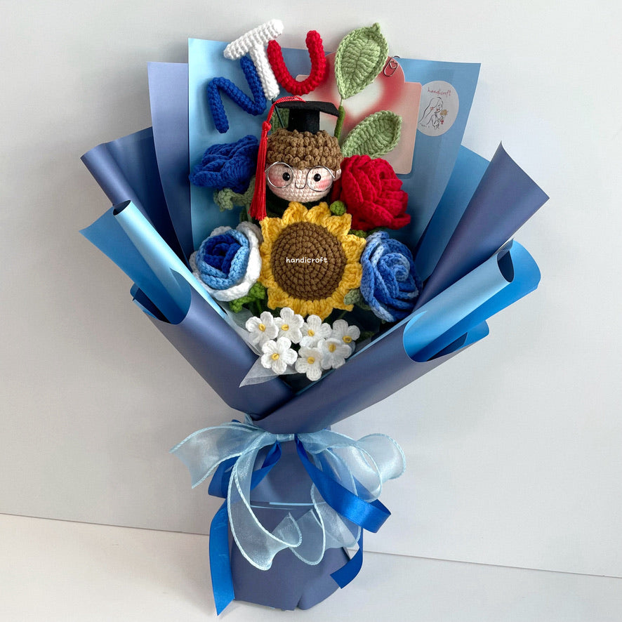 handicroft handmade crochet graduation special flower bouquet NTU special blooms plus