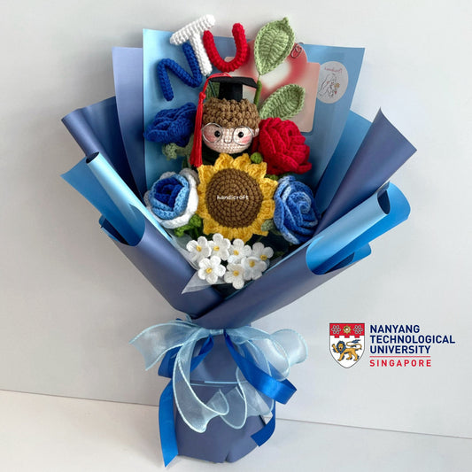 handicroft handmade crochet graduation special flower bouquet NTU special blooms plus