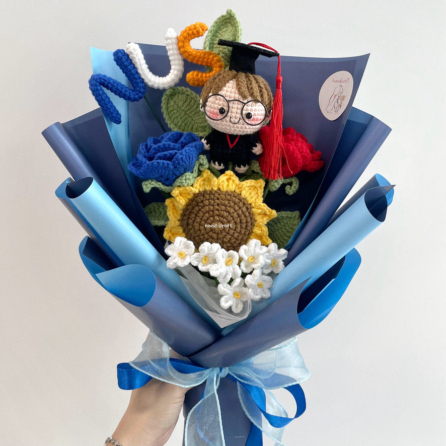 handicroft handmade crochet graduation special flower bouquet NUS special blooms NTU colour theme